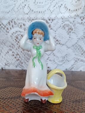 VINTAGE MADE IN OCCUPIED JAPAN "WINDY DAY" WOMAN HOLDING HAT PORCELAIN FIGURINE